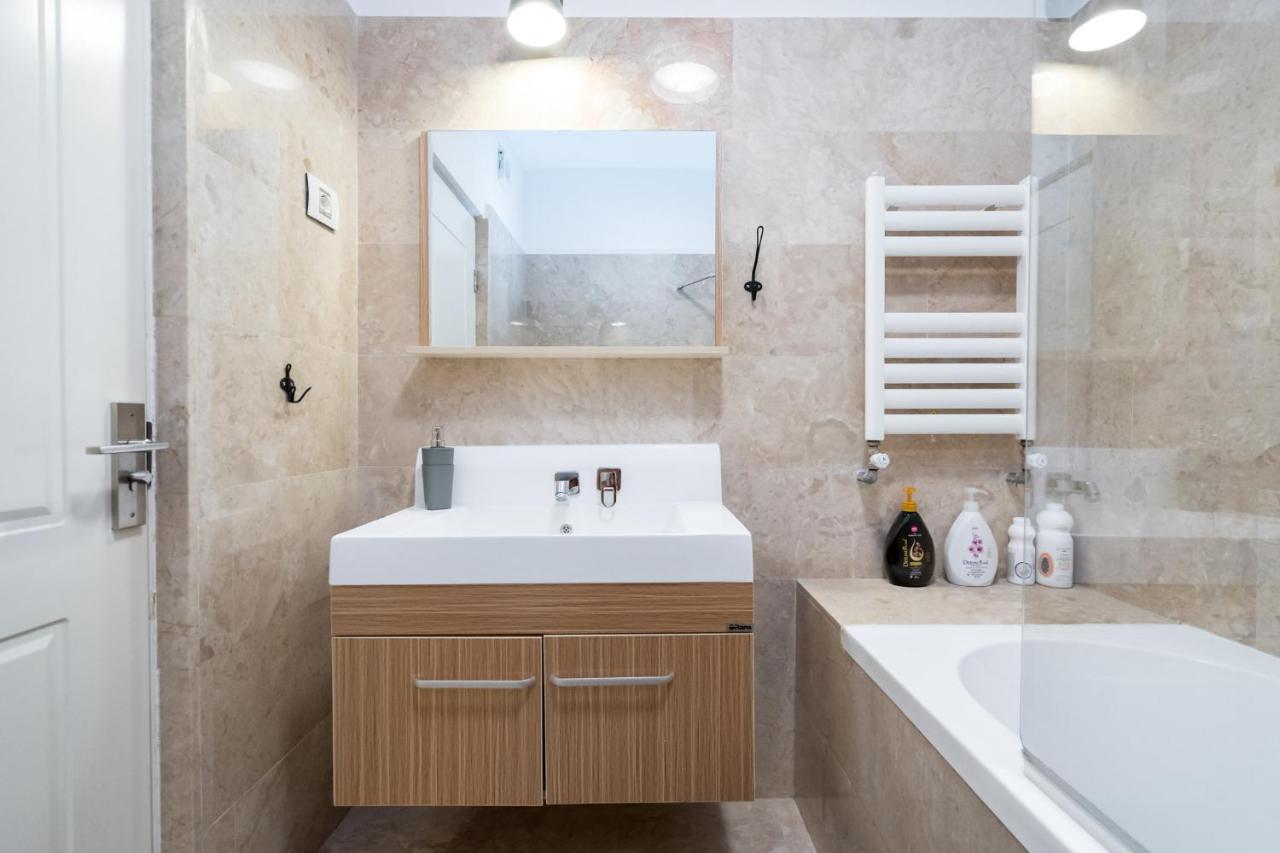 Happy Bubble I Timpuri Noi 1Br Apt 4 Ppl Бухарест Экстерьер фото