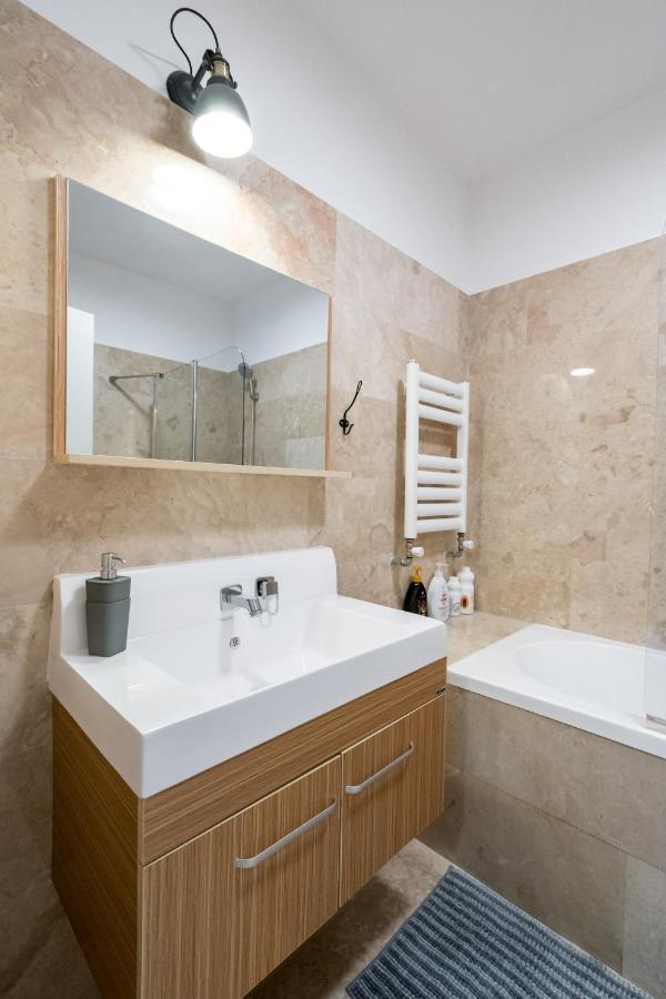 Happy Bubble I Timpuri Noi 1Br Apt 4 Ppl Бухарест Экстерьер фото